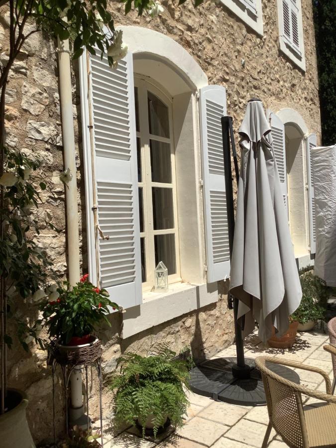 Maison Du Midi Bed & Breakfast ลอร์เกส ภายนอก รูปภาพ